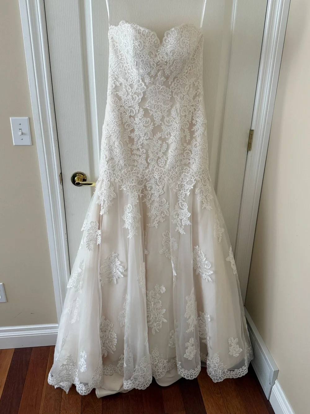 Madison Collection | Ivory Lace Tulle Wedding Gown Size 12 - Picture 1 of 15